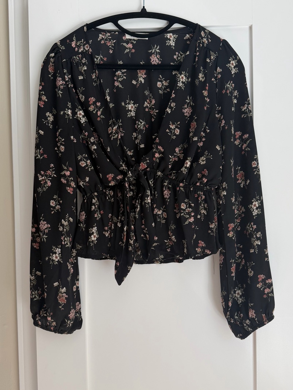 ILLA ILLA Black Floral Tie-Front Blouse